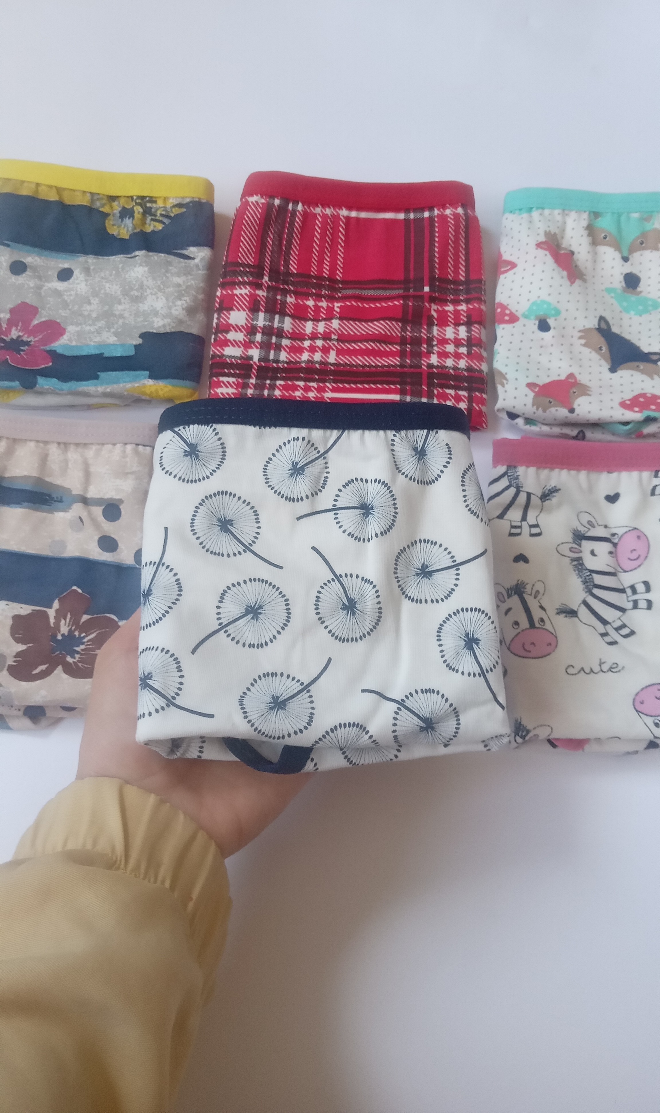 شورت نخی زنانه طرح دار(پک سه تایی)