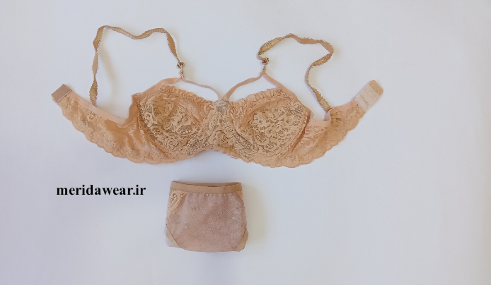 ست شورت و سوتین گیپور فنردار رنگ نباتی کد ۱۶